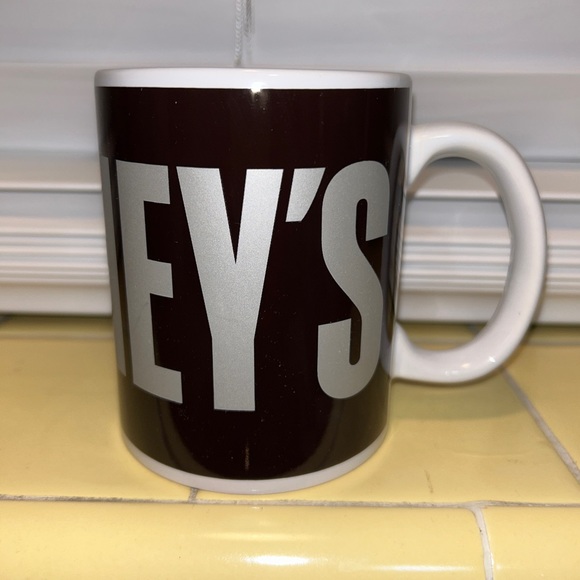 Hershey’s Mug - Picture 3 of 8